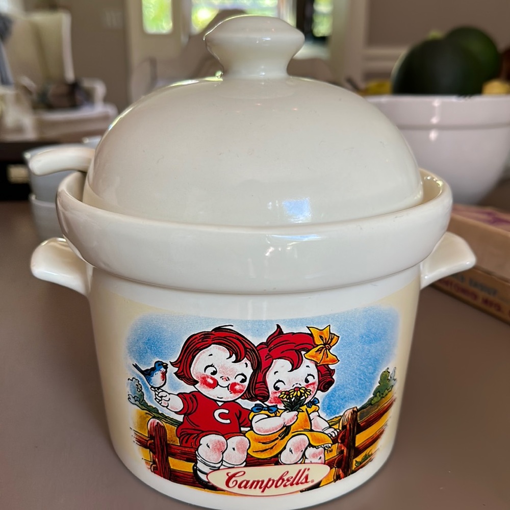 Campbell’s soup server pot